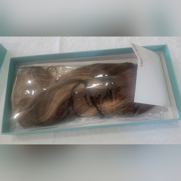 Rosebud Hair Extensions. New. Human Hair - Picture 4 of 6